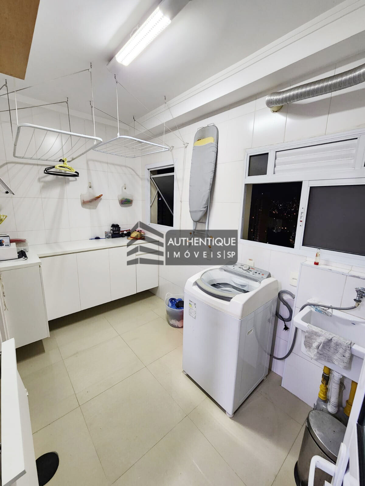 Apartamento à venda com 3 quartos, 94m² - Foto 7