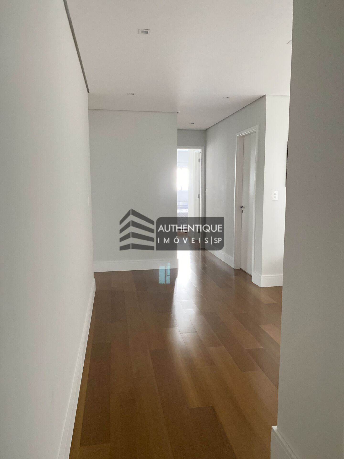 Apartamento à venda com 4 quartos, 238m² - Foto 15