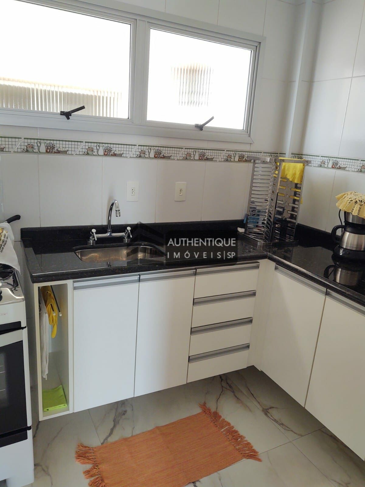 Apartamento à venda com 2 quartos, 64m² - Foto 31