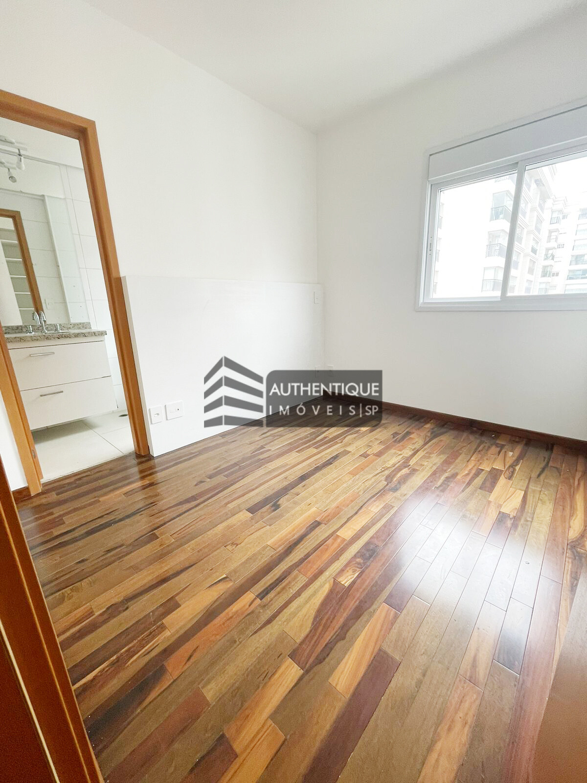 Apartamento à venda com 2 quartos, 78m² - Foto 13