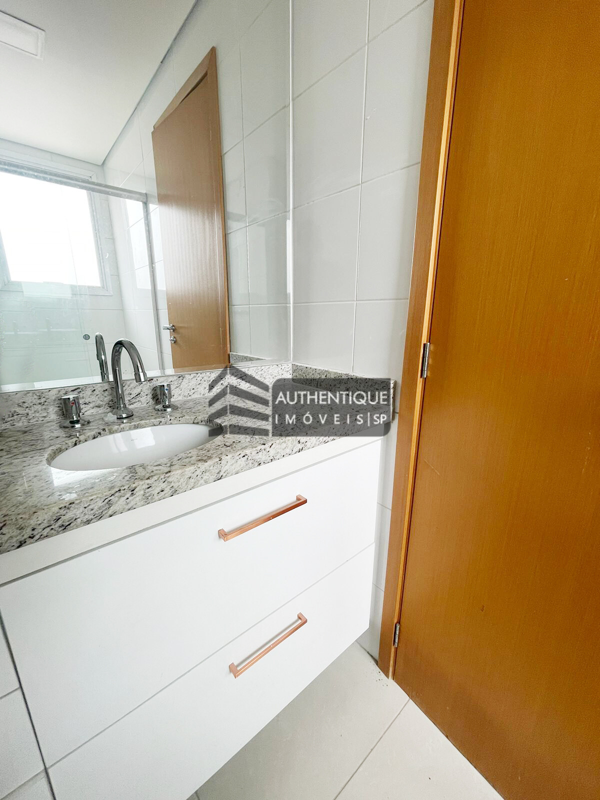 Apartamento à venda com 2 quartos, 78m² - Foto 11