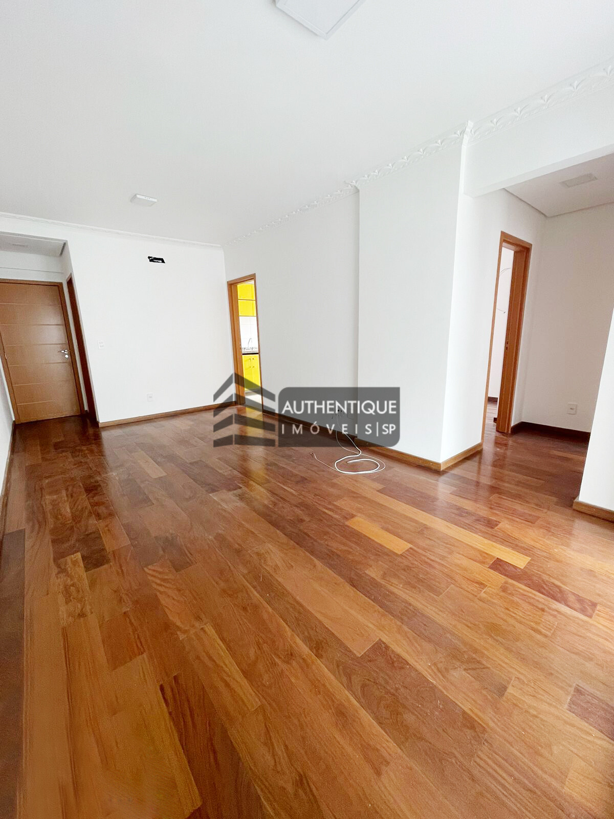 Apartamento à venda com 2 quartos, 78m² - Foto 5