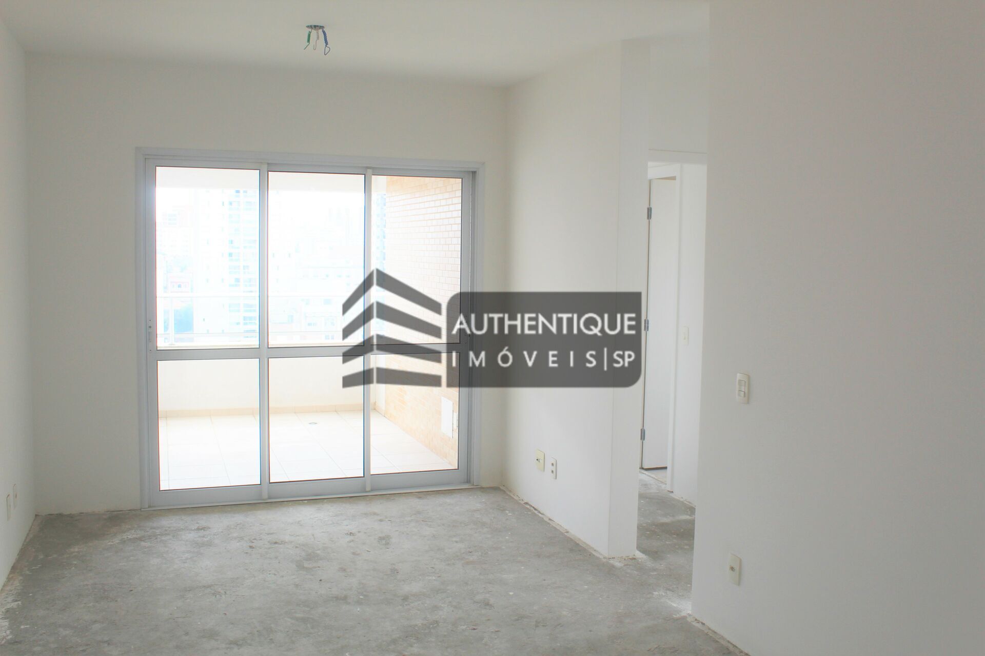 Apartamento à venda com 2 quartos, 67m² - Foto 4