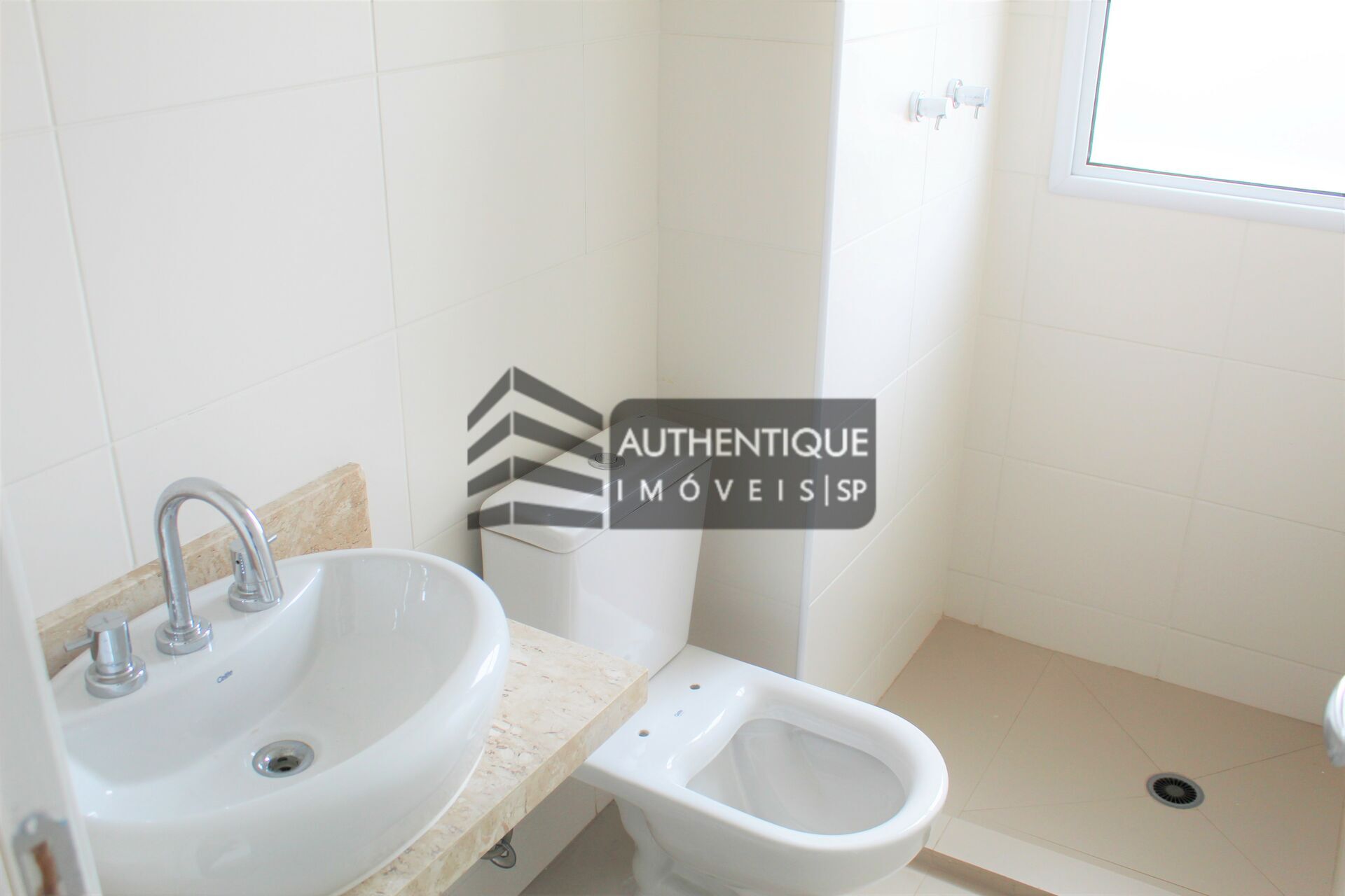 Apartamento à venda com 2 quartos, 67m² - Foto 5