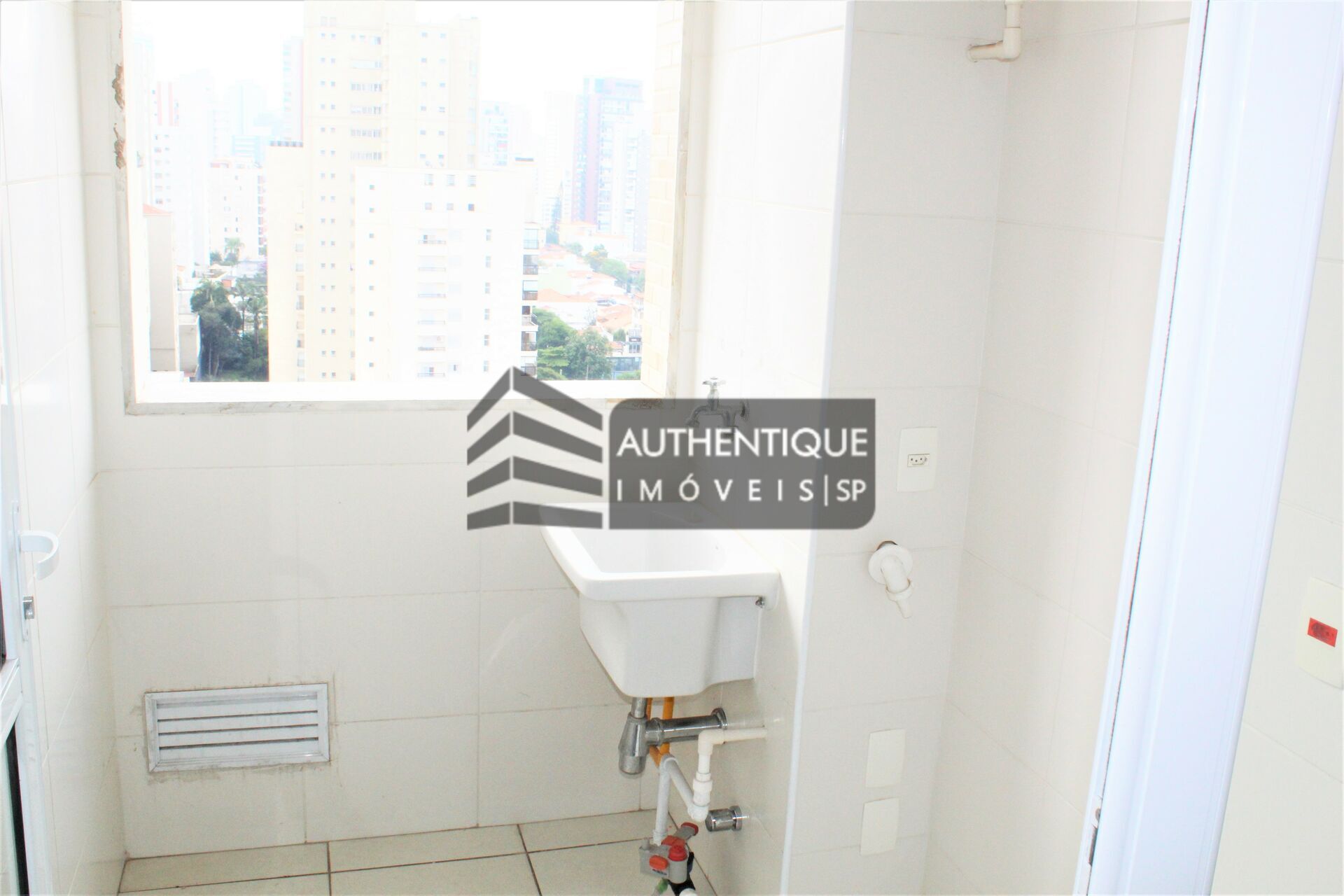 Apartamento à venda com 2 quartos, 67m² - Foto 16