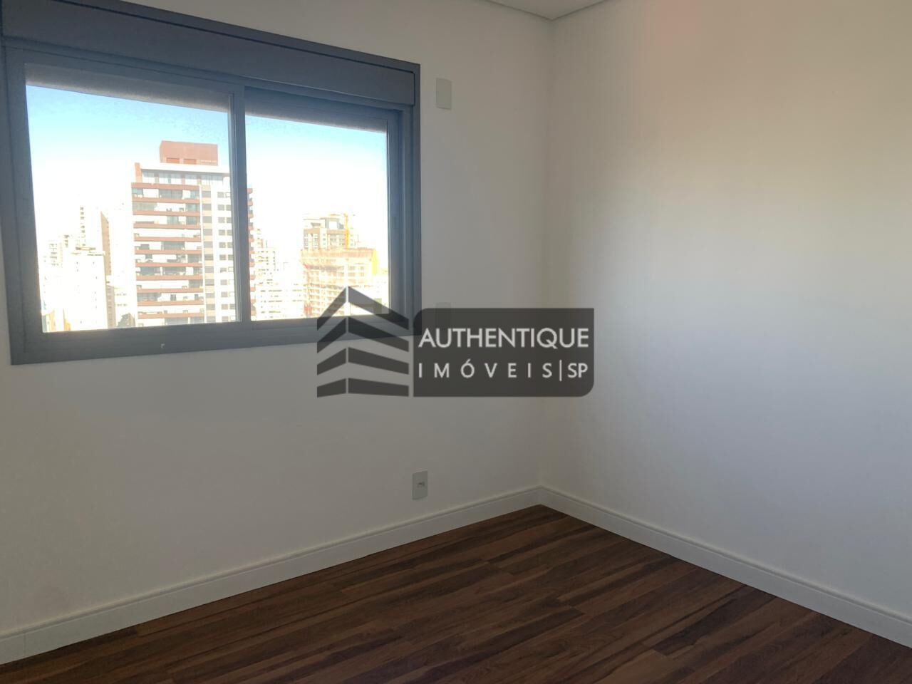 Apartamento à venda com 3 quartos, 145m² - Foto 13