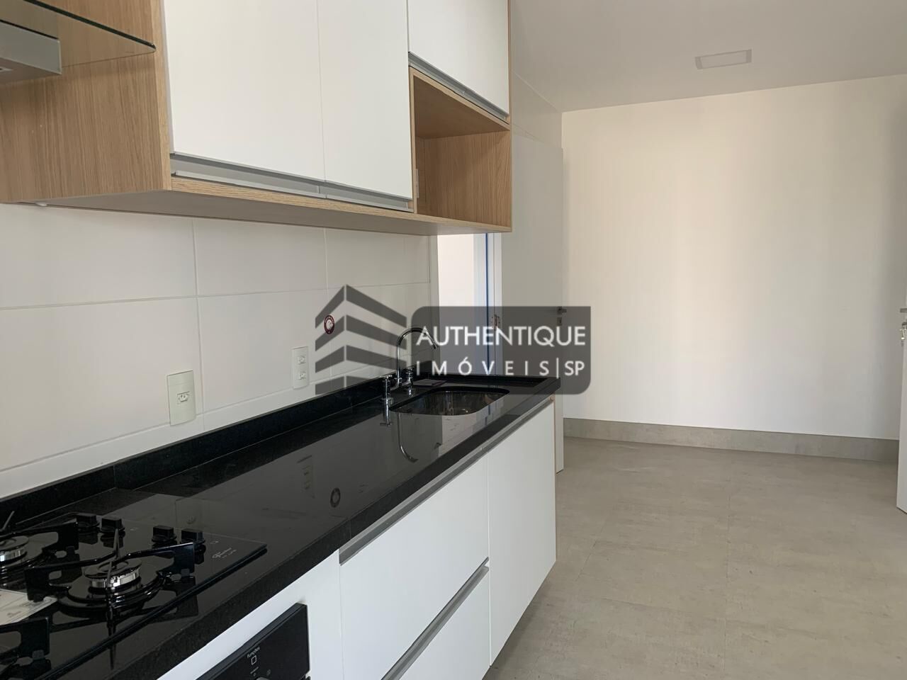 Apartamento à venda com 3 quartos, 145m² - Foto 2