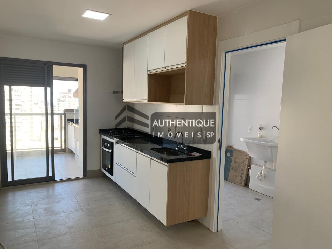 Apartamento à venda com 3 quartos, 145m² - Foto 3