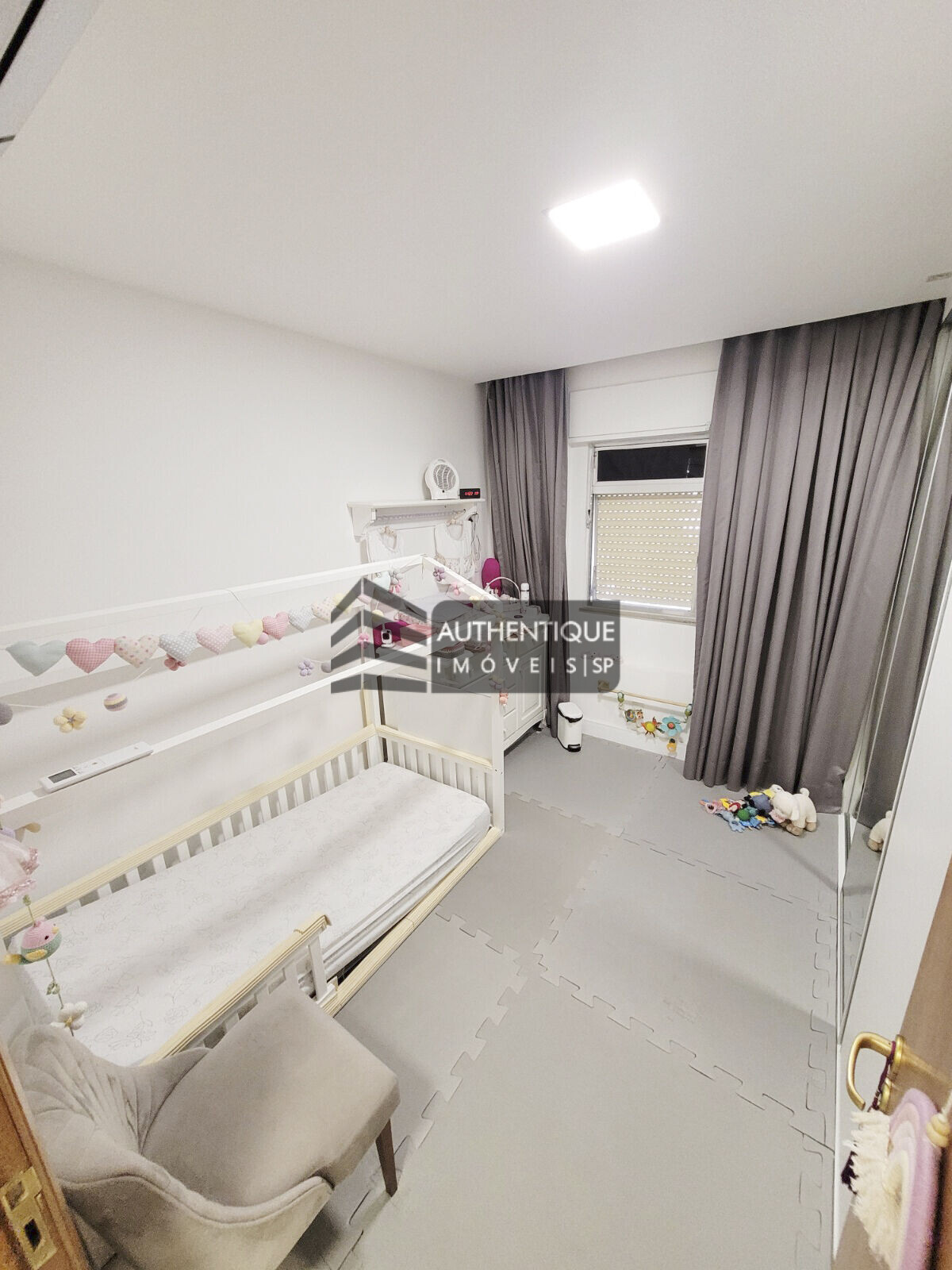 Apartamento à venda com 4 quartos, 158m² - Foto 9