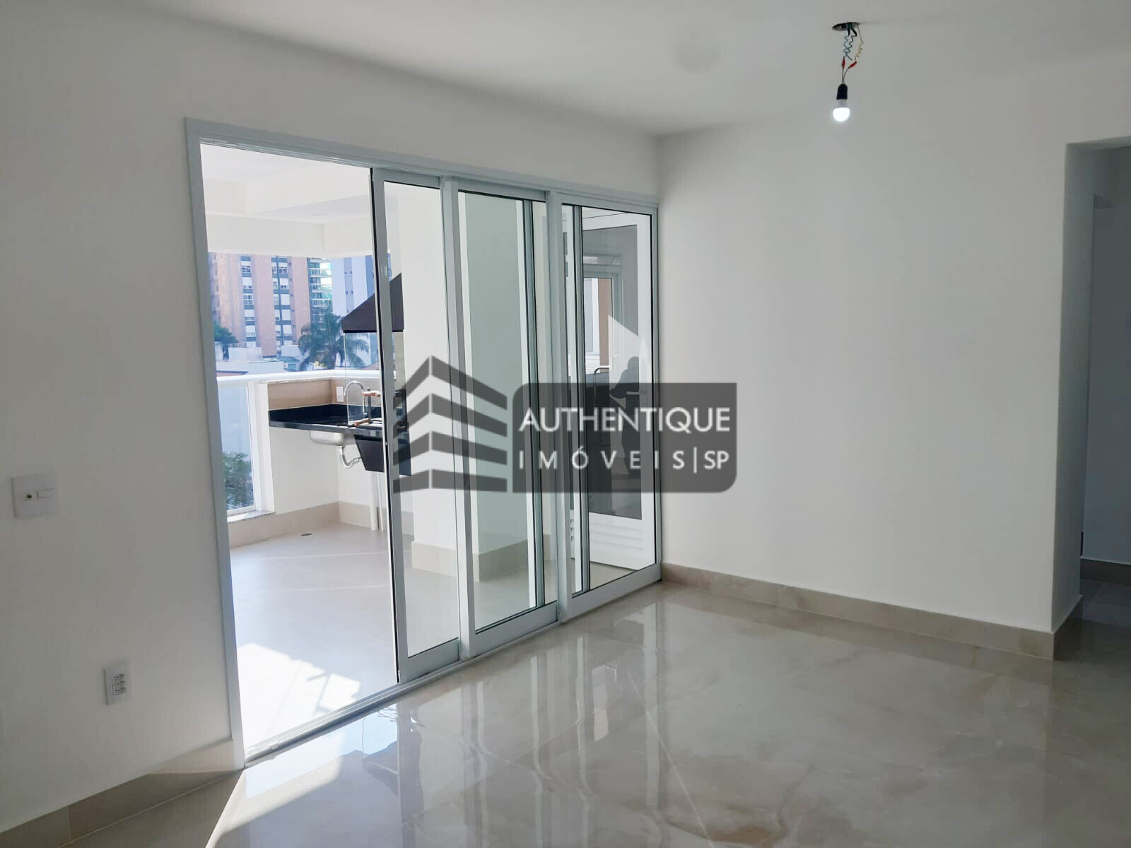 Apartamento à venda com 2 quartos, 78m² - Foto 6