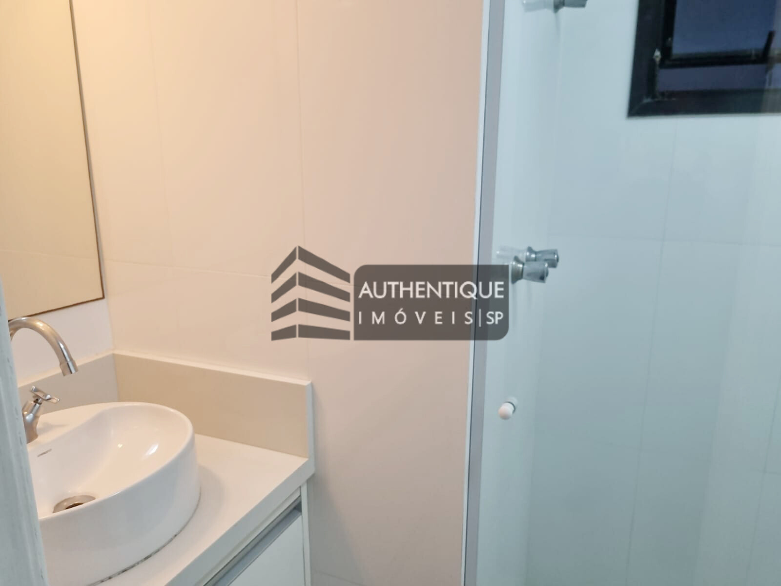 Apartamento à venda com 2 quartos, 63m² - Foto 19