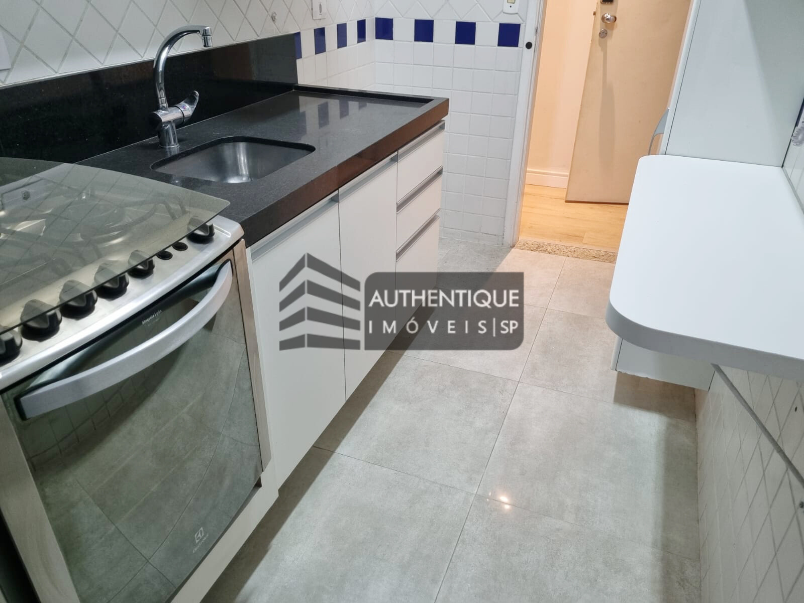 Apartamento à venda com 2 quartos, 63m² - Foto 12