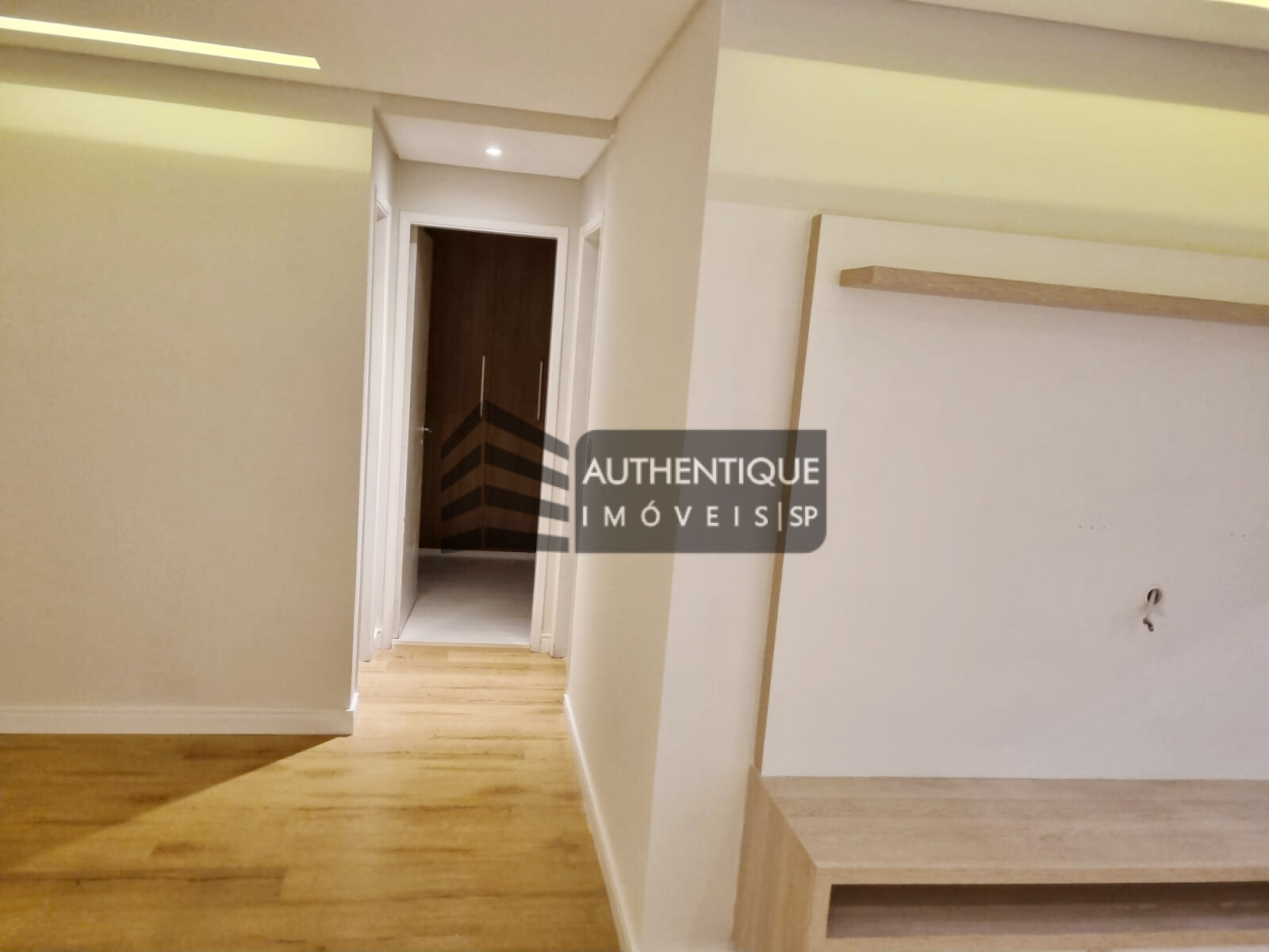 Apartamento à venda com 2 quartos, 63m² - Foto 13