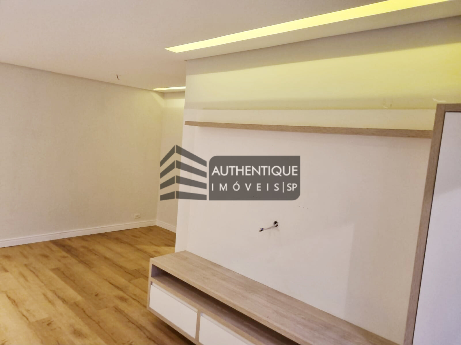 Apartamento à venda com 2 quartos, 63m² - Foto 4