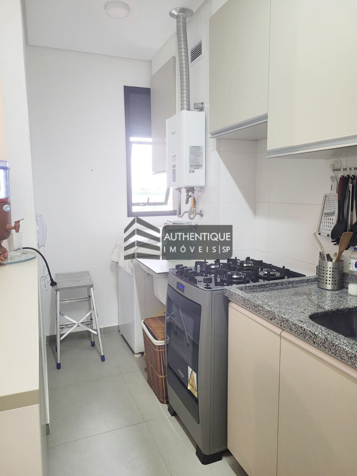 Apartamento à venda com 2 quartos, 56m² - Foto 15