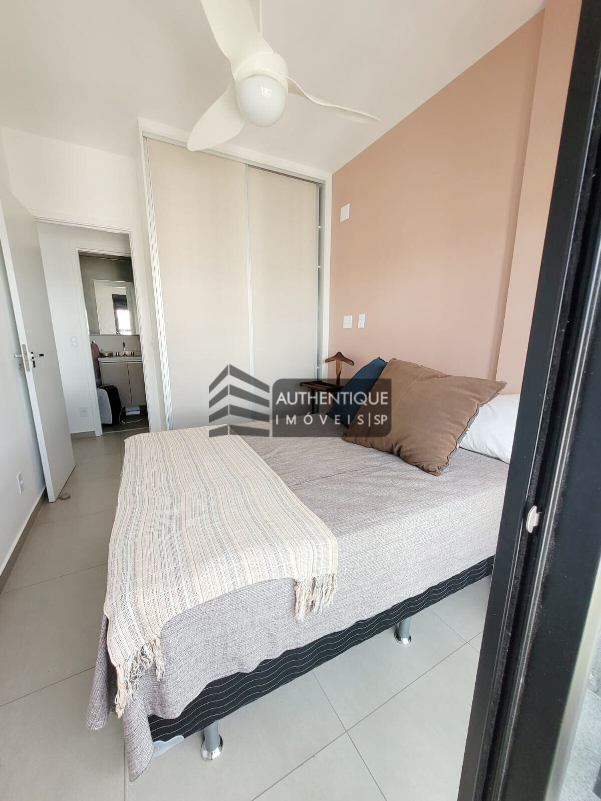 Apartamento à venda com 2 quartos, 56m² - Foto 23