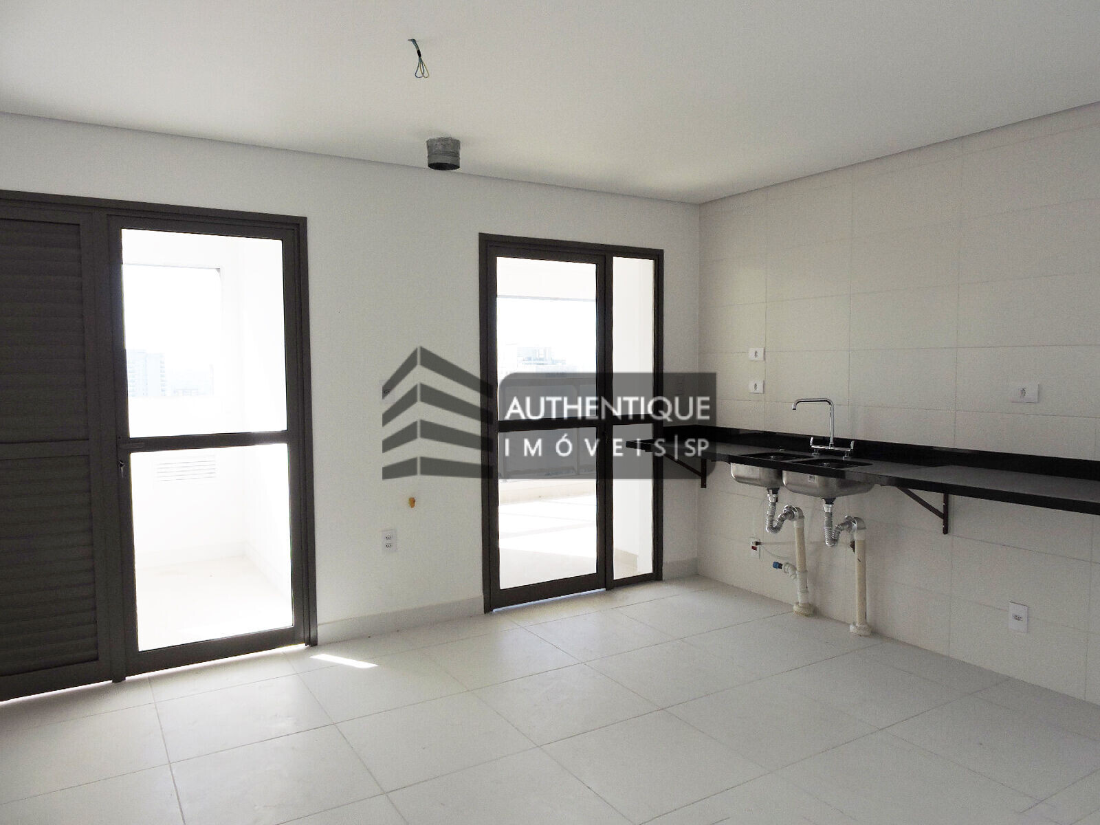 Apartamento à venda com 3 quartos, 163m² - Foto 7