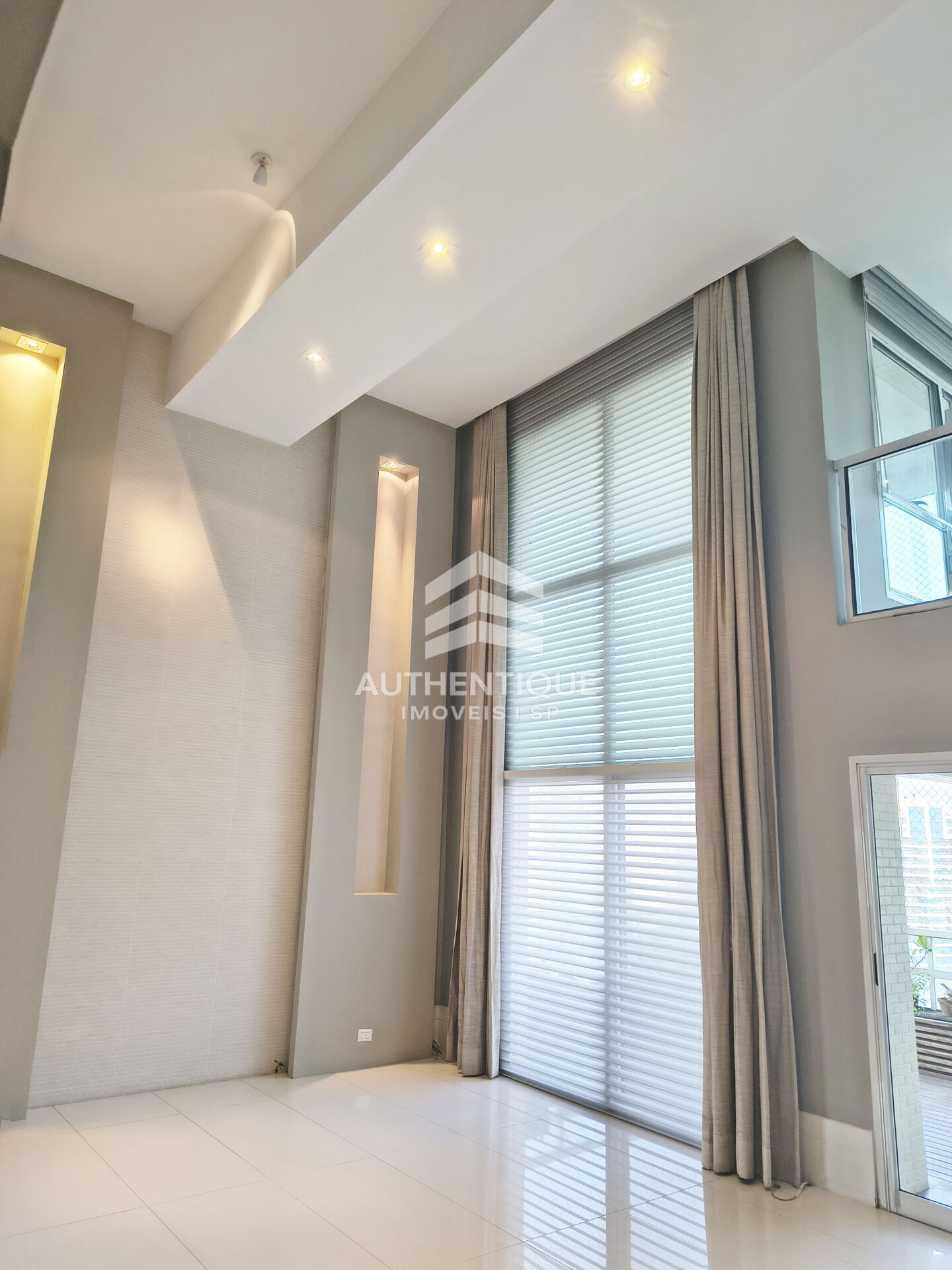 Apartamento, 3 quartos, 260 m² - Foto 11