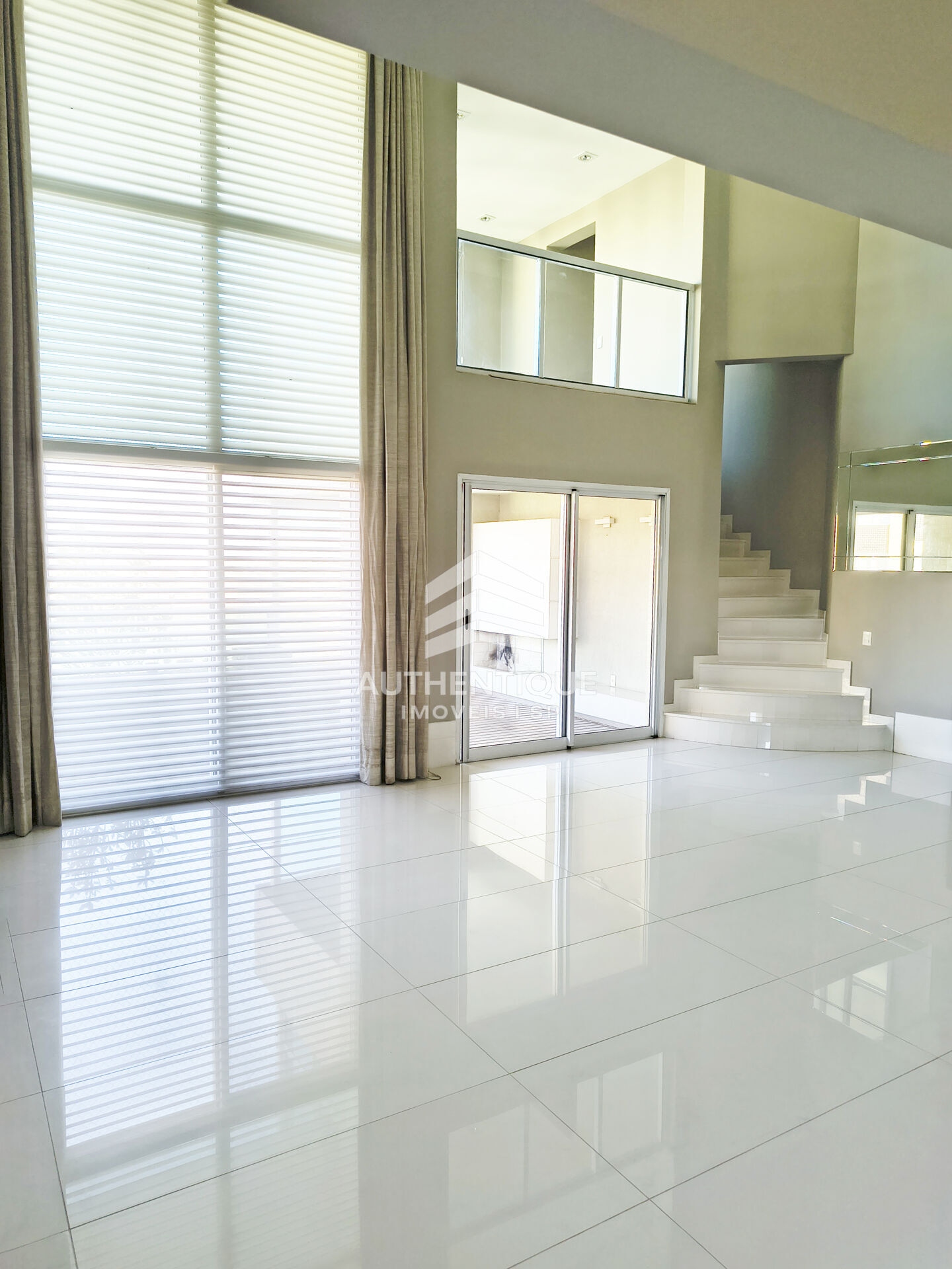Apartamento, 3 quartos, 260 m² - Foto 4
