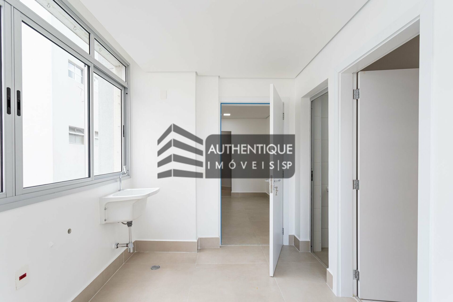 Apartamento à venda com 2 quartos, 210m² - Foto 35