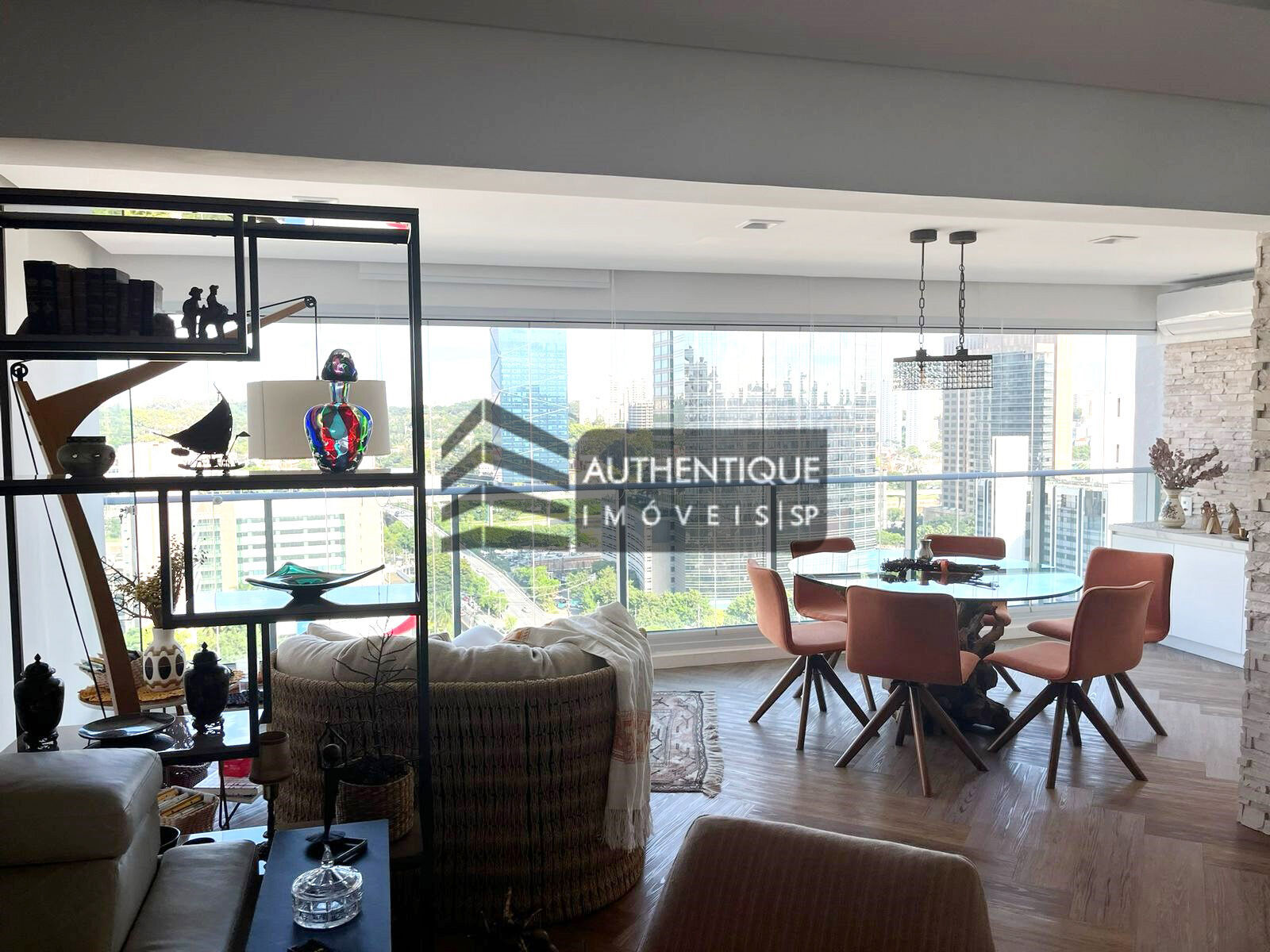 Apartamento, 2 quartos, 132 m² - Foto 1