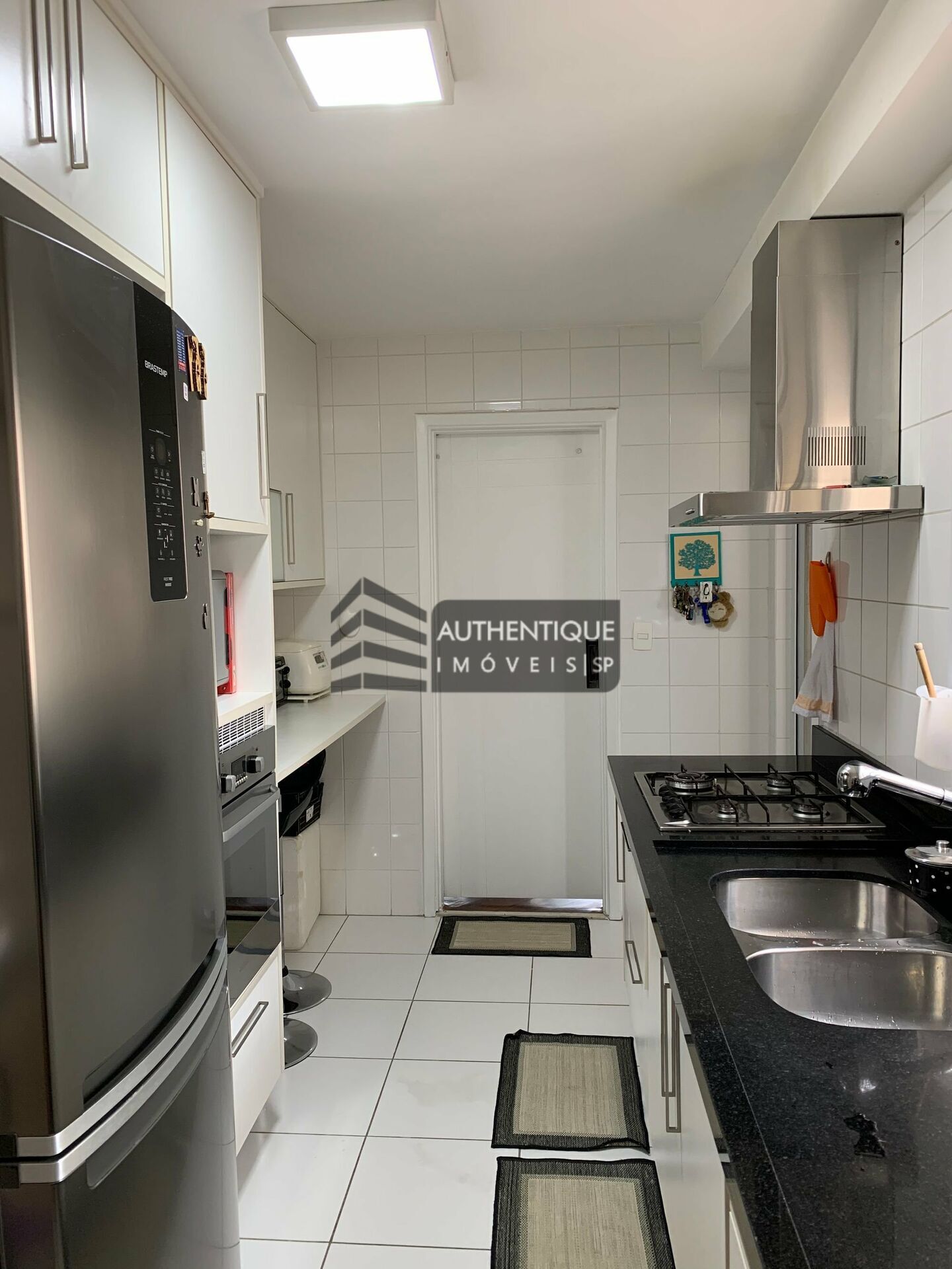 Apartamento à venda com 3 quartos, 134m² - Foto 32