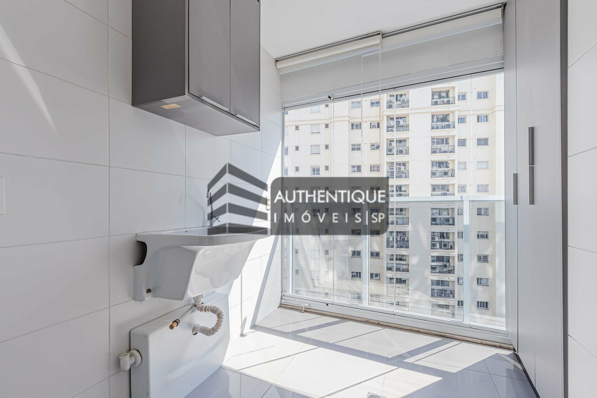 Apartamento à venda com 1 quarto, 55m² - Foto 47