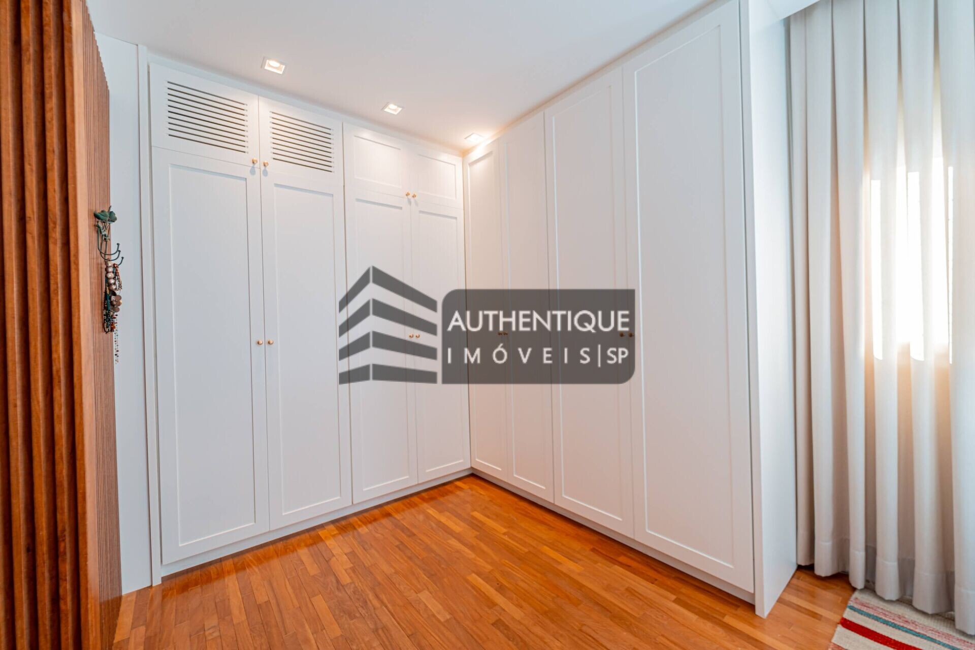 Apartamento à venda com 3 quartos, 157m² - Foto 24