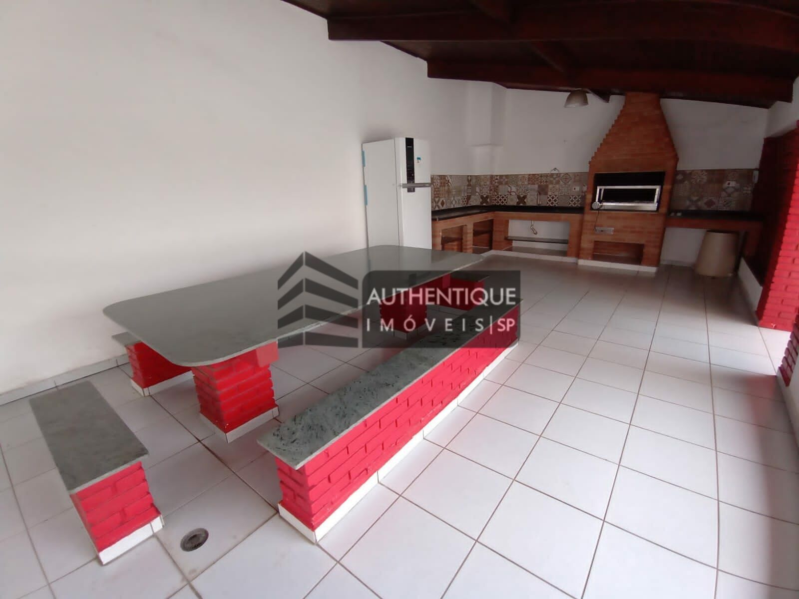 Apartamento à venda com 3 quartos, 180m² - Foto 4