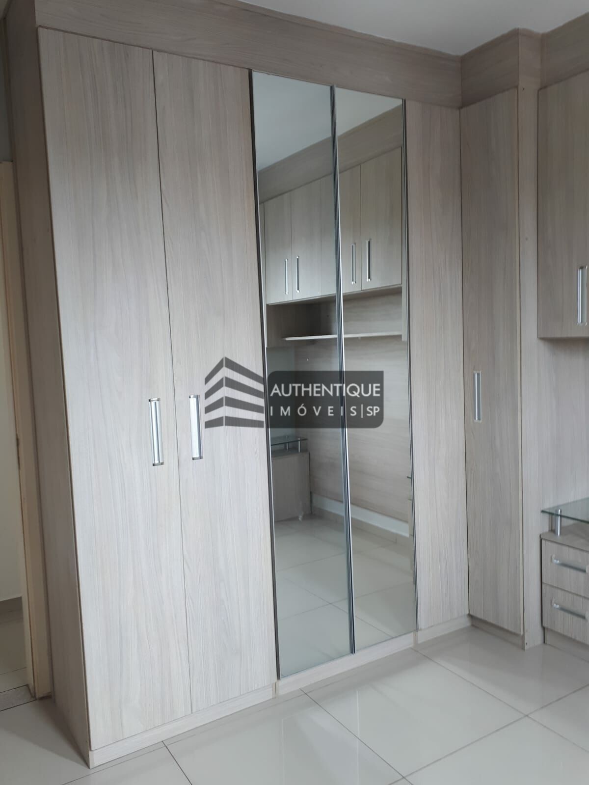 Apartamento à venda com 2 quartos, 55m² - Foto 12