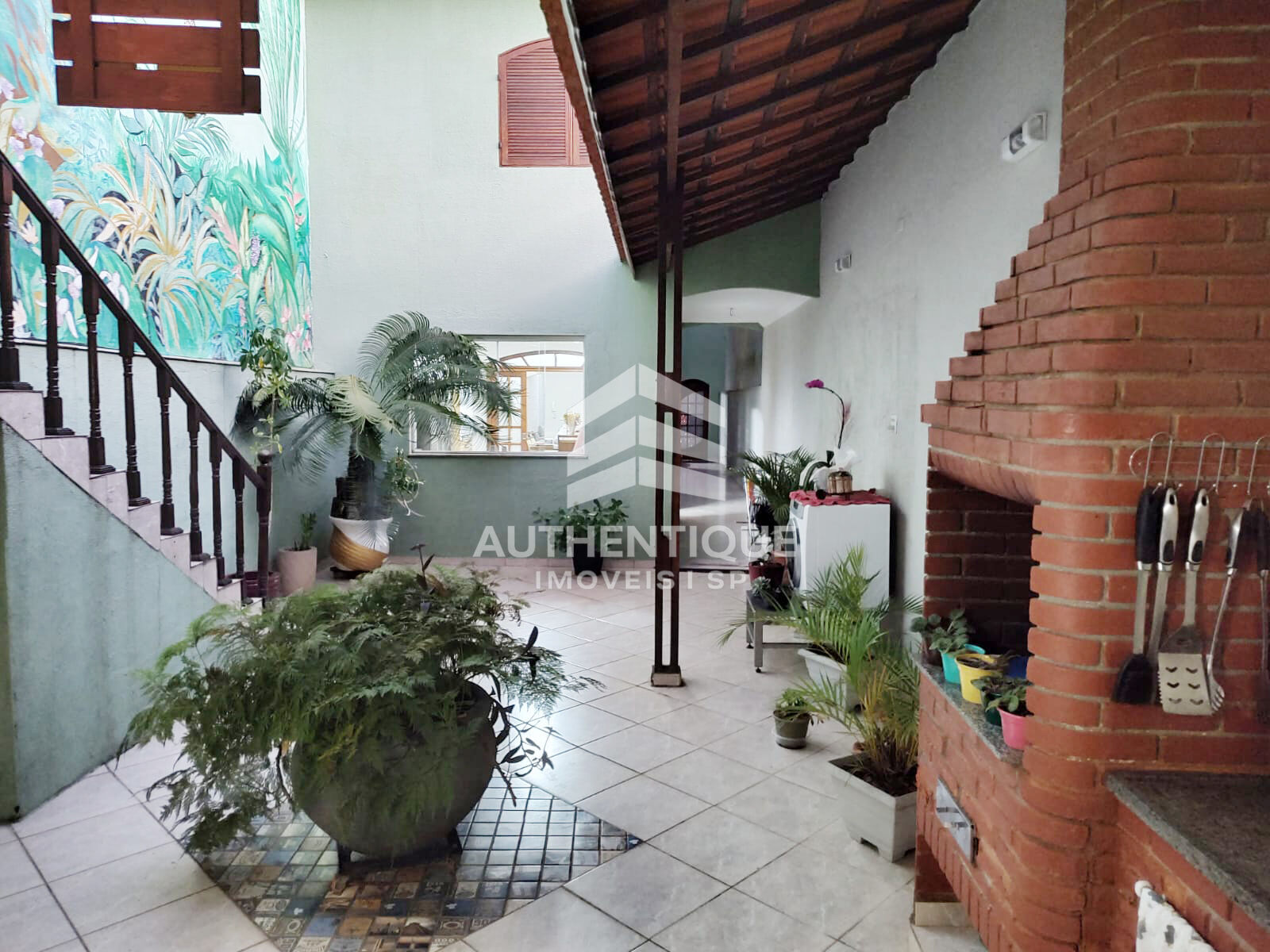 Casa, 3 quartos, 227 m² - Foto 2