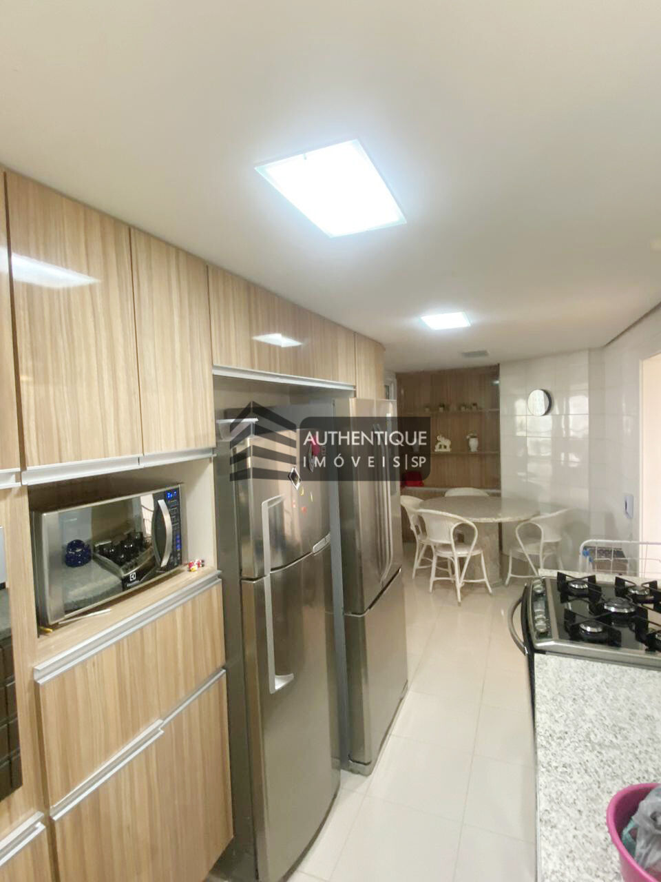 Apartamento à venda com 3 quartos, 247m² - Foto 10