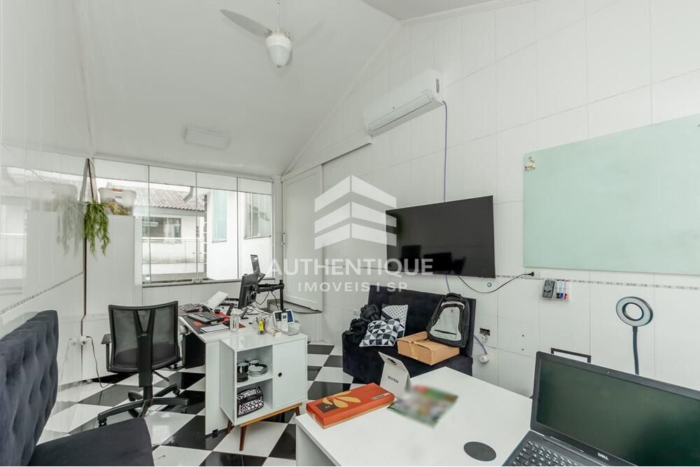 Casa, 2 quartos, 300 m² - Foto 21