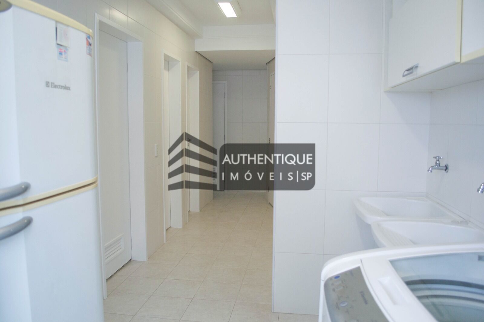 Apartamento à venda com 3 quartos, 198m² - Foto 6