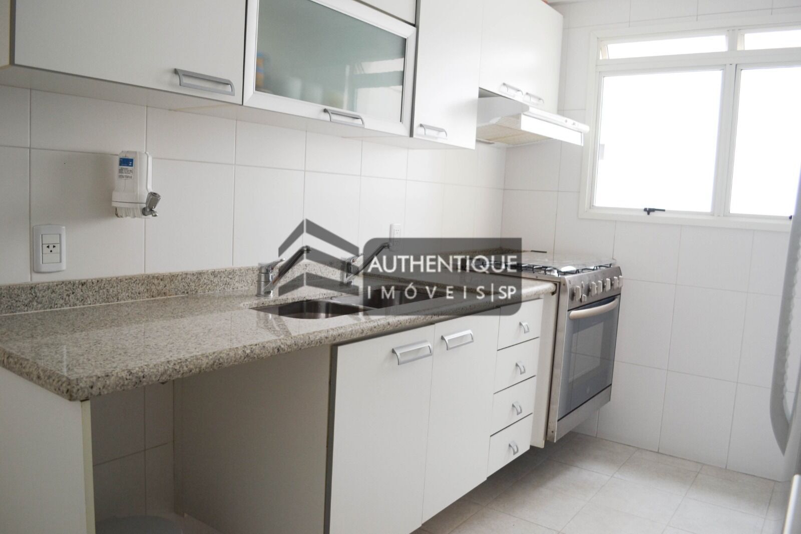 Apartamento à venda com 3 quartos, 198m² - Foto 5