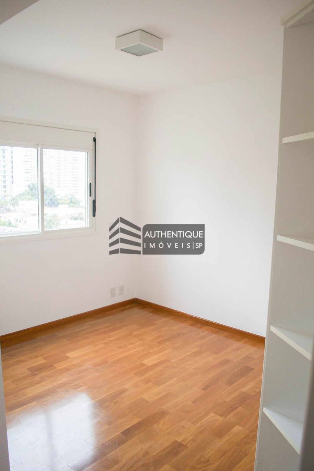 Apartamento à venda com 3 quartos, 198m² - Foto 16