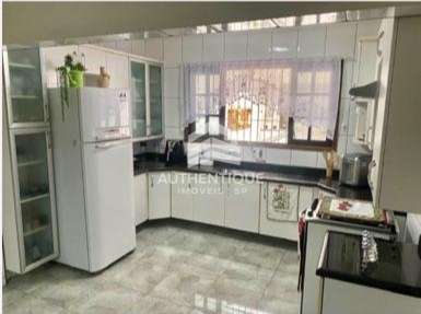 Sobrado, 3 quartos, 224 m² - Foto 2