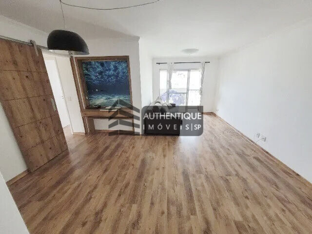 Apartamento à venda com 3 quartos, 151m² - Foto 2