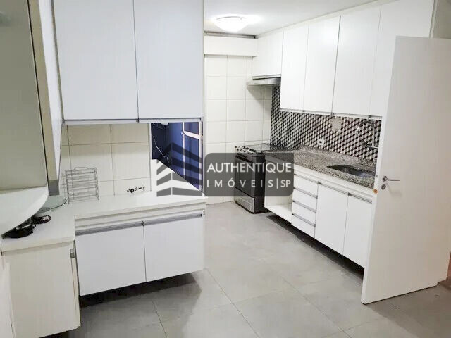 Apartamento à venda com 3 quartos, 151m² - Foto 3