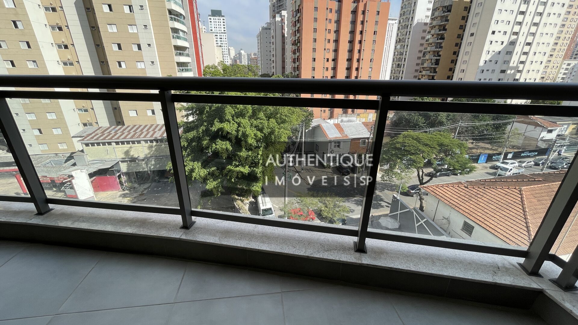 Apartamento à venda com 3 quartos, 168m² - Foto 5