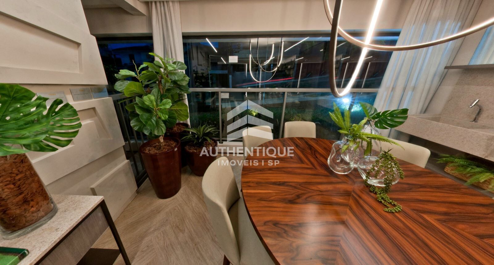 Apartamento, 3 quartos, 140 m² - Foto 2