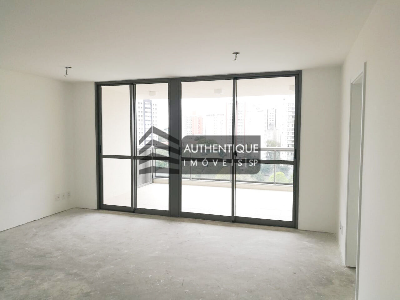 Apartamento à venda com 3 quartos, 90m² - Foto 1