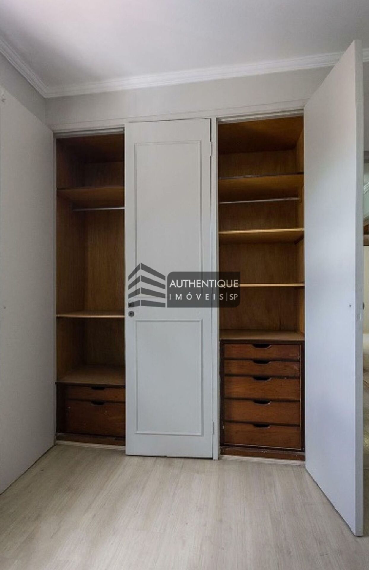 Apartamento à venda com 3 quartos, 119m² - Foto 24