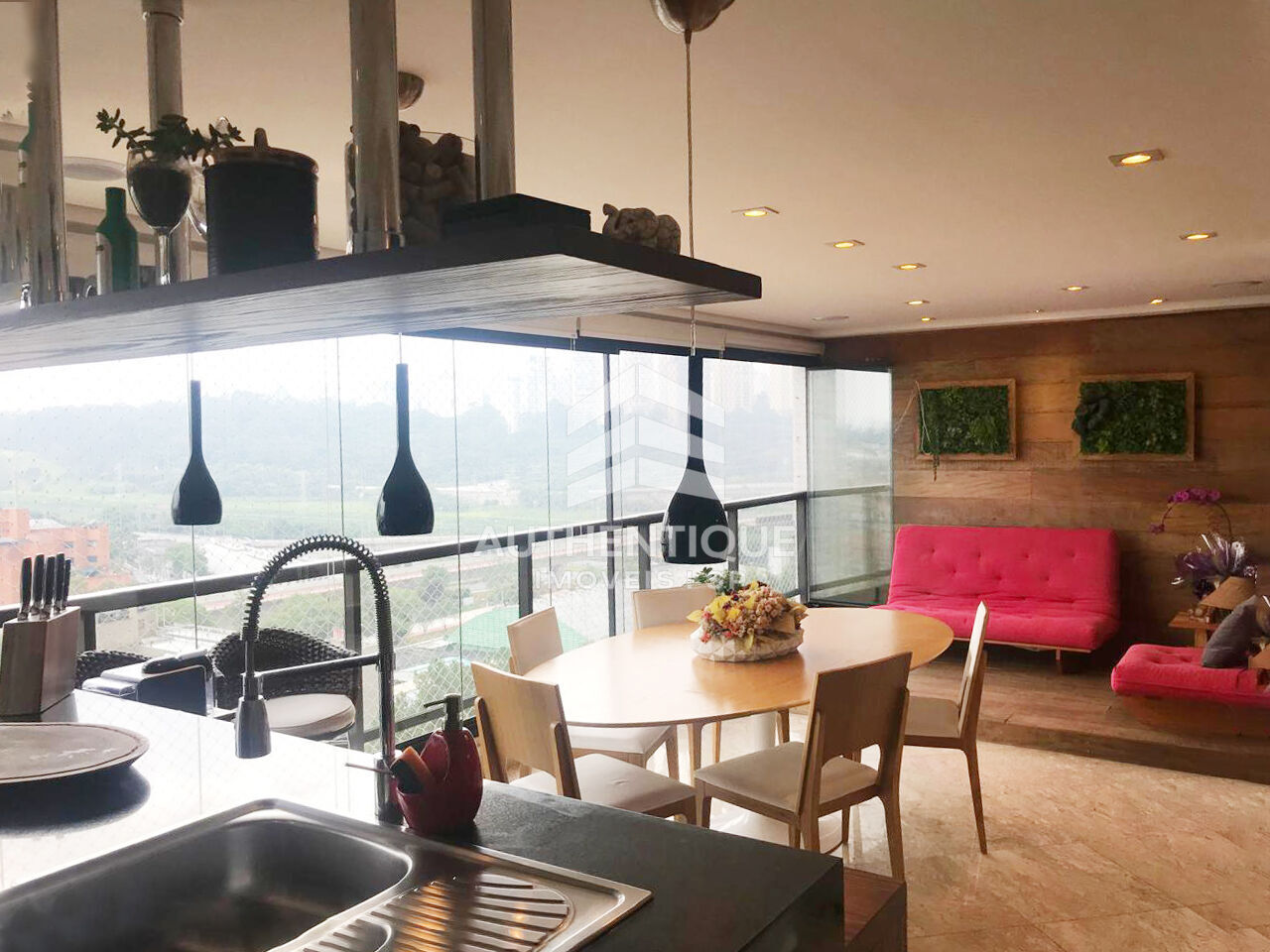 Apartamento, 3 quartos, 209 m² - Foto 1
