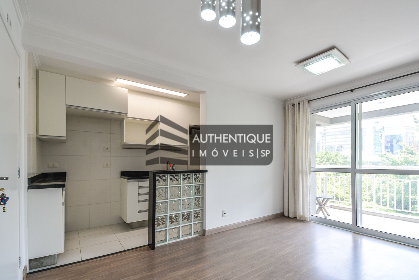 Apartamento à venda com 2 quartos, 62m² - Foto 7