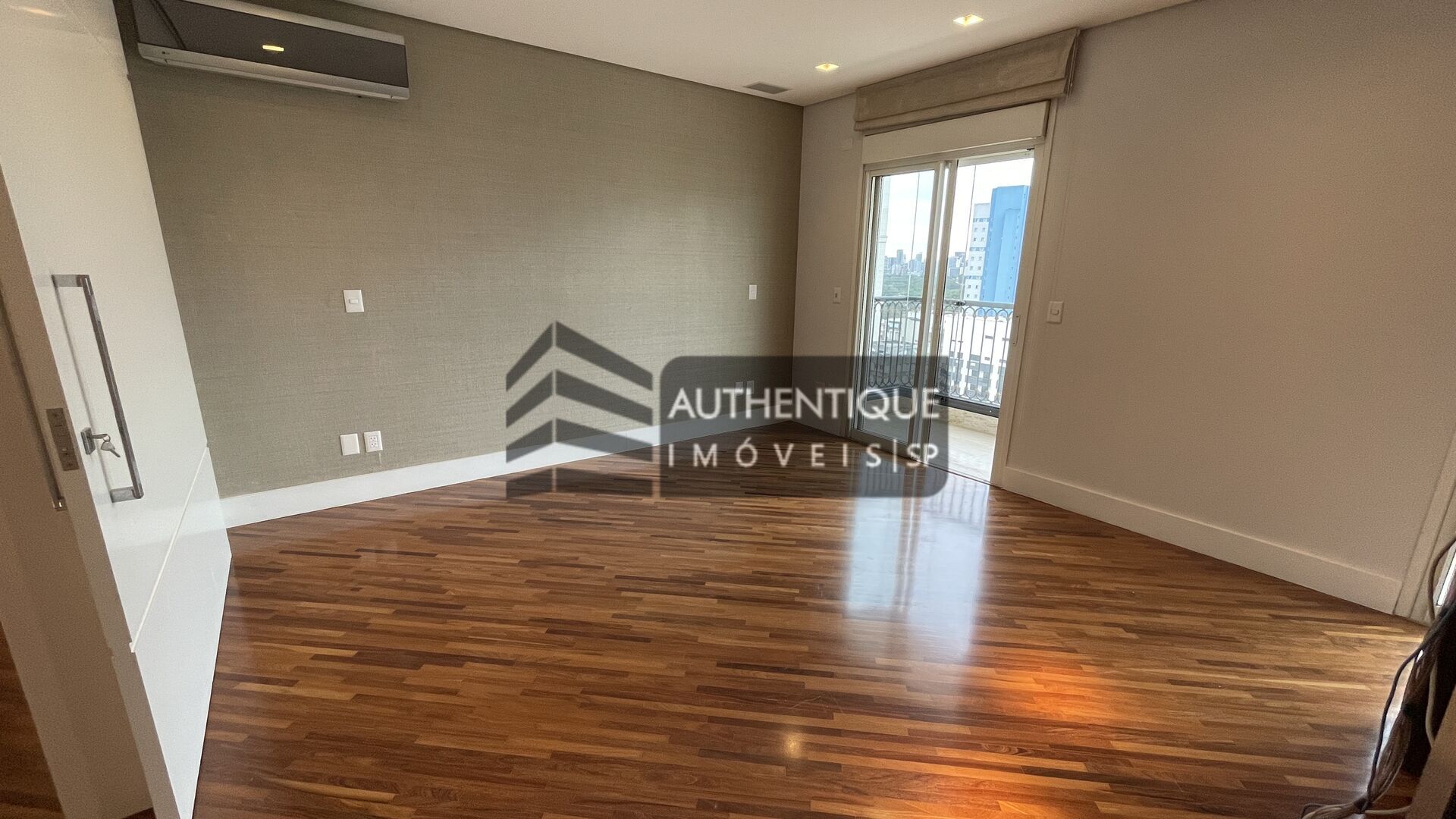 Apartamento à venda com 3 quartos, 227m² - Foto 25