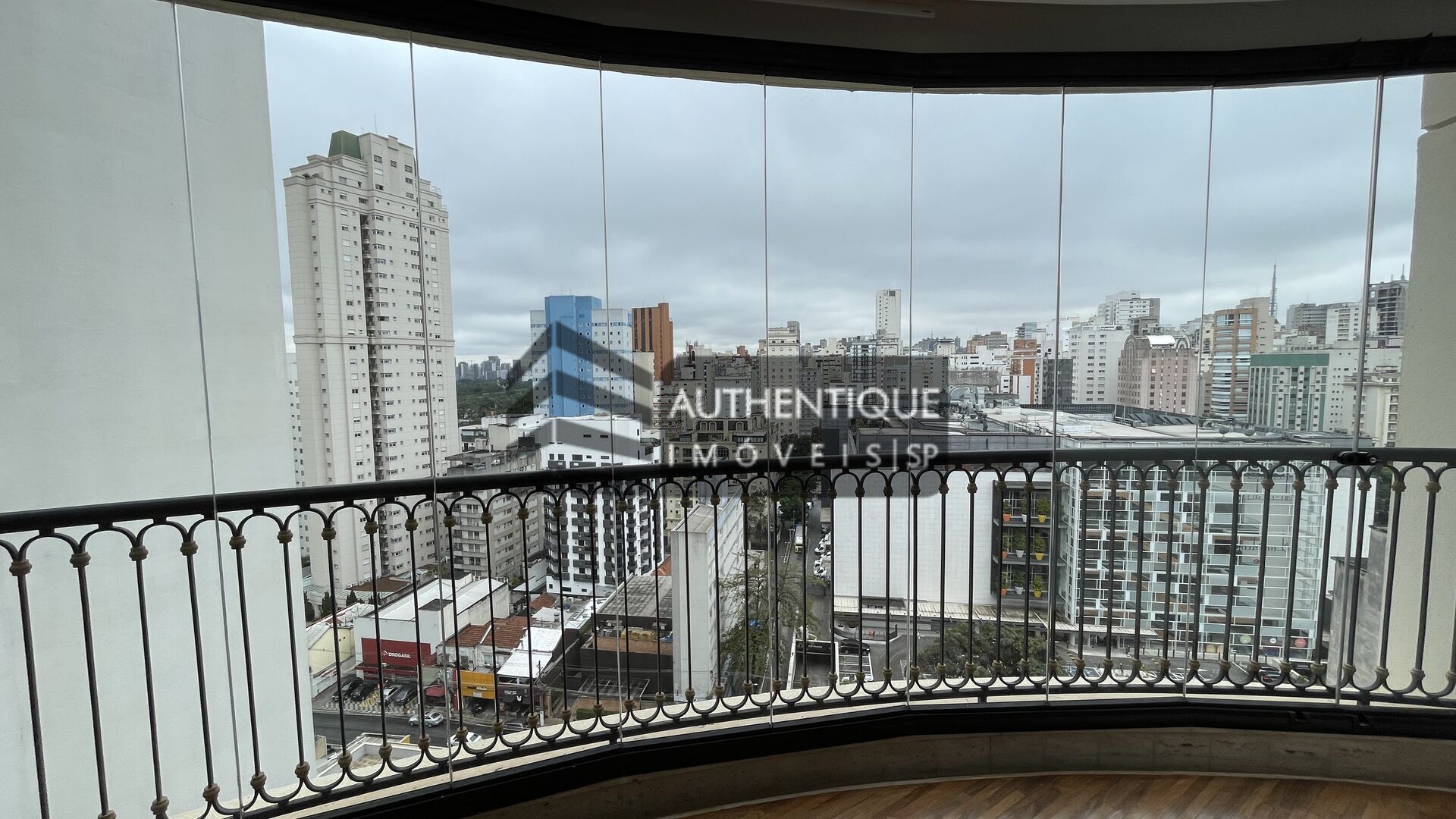 Apartamento à venda com 3 quartos, 227m² - Foto 8