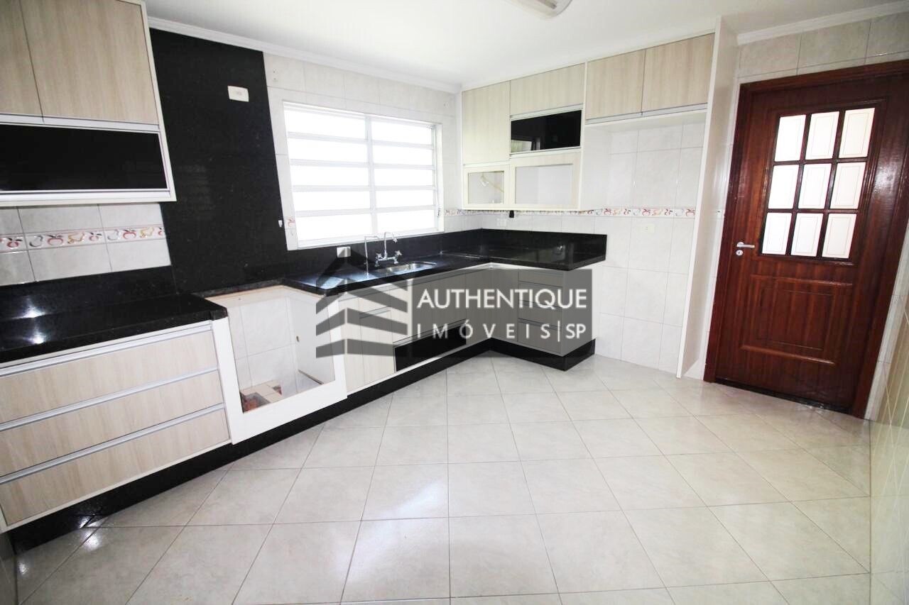 Casa à venda com 3 quartos, 199m² - Foto 15