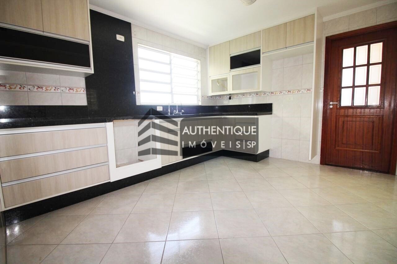 Casa à venda com 3 quartos, 199m² - Foto 18