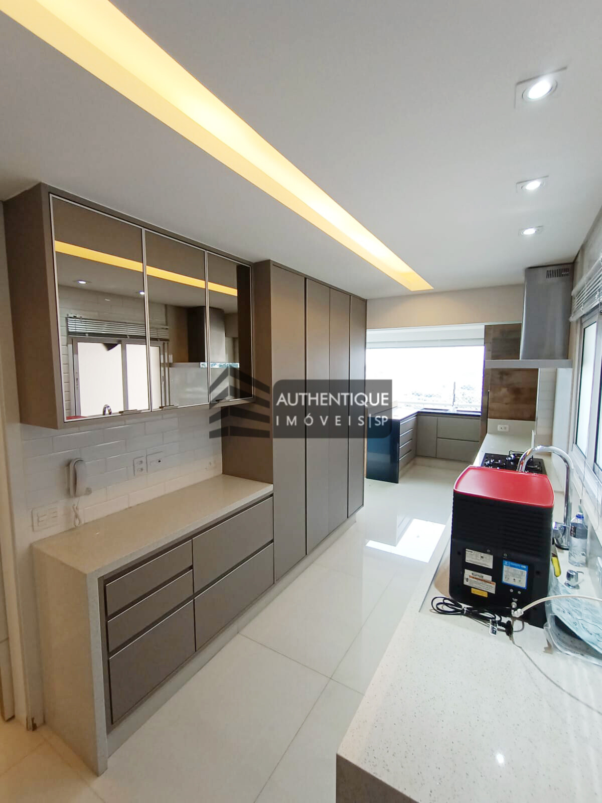 Apartamento à venda com 3 quartos, 171m² - Foto 19